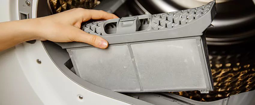 Signs Of A Clogged Dryer Lint Trap in Pacifica, California